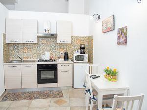 23708285-Appartement-2-Ortigia-300x225-1