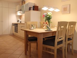 5162130-Appartement-4-Ostseebad Kühlungsborn-300x225-4