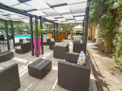 Gemeinschaftsbereich (Flure, Halle)