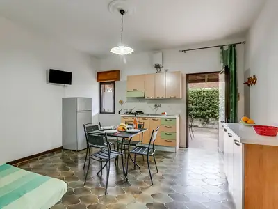 Küche und Essbereich