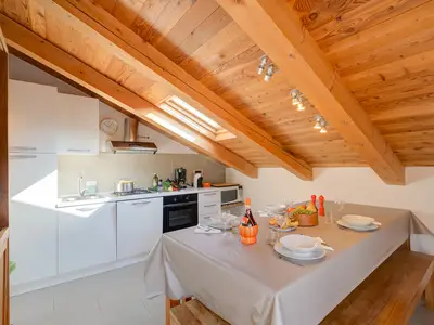 Küche und Essbereich