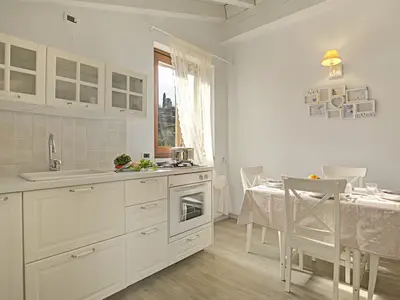 Küche und Essbereich