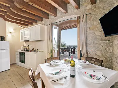 Küche und Essbereich