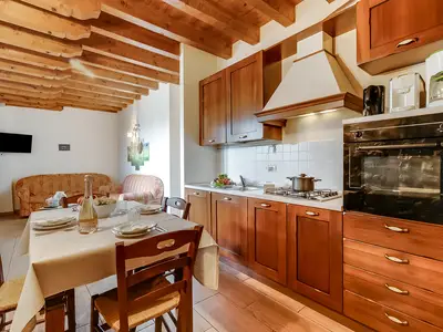 Küche und Essbereich