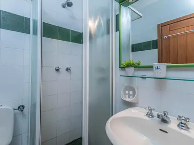 Zweites Badezimmer