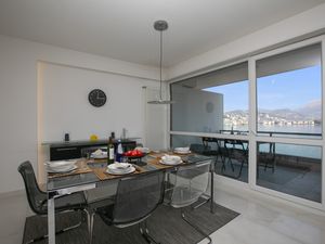 23706200-Appartement-4-Paradiso-300x225-5