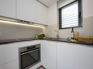 23706313-Appartement-2-Paradiso-300x225-4