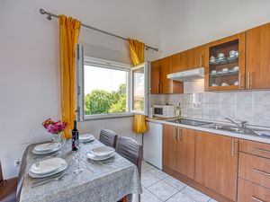 23708578-Appartement-4-Pašman-300x225-5