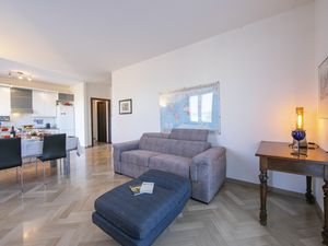 23707165-Appartement-7-Peschiera Del Garda-300x225-3