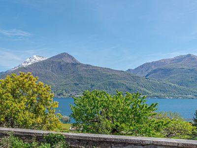 Blick auf den See vom Wohnbereich aus