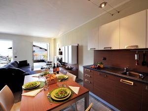 24039096-Appartement-6-Pianello Del Lario-300x225-4