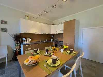 Küche und Essbereich