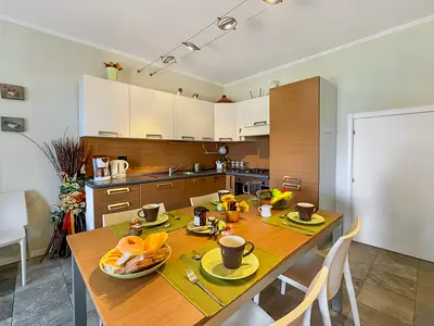 Küche und Essbereich