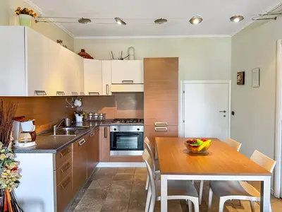 Küche und Essbereich