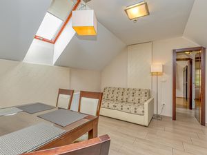 23707421-Appartement-6-Pisece-300x225-3