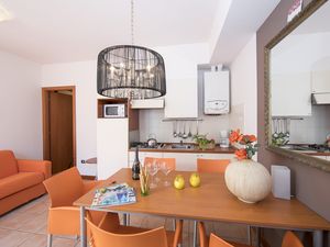 23705987-Appartement-4-Porlezza-300x225-5