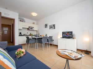 23706009-Appartement-6-Porlezza-300x225-3