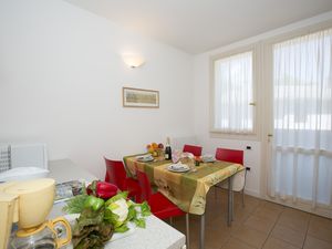 23706014-Appartement-4-Porlezza-300x225-4