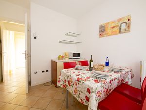 23706022-Appartement-5-Porlezza-300x225-4