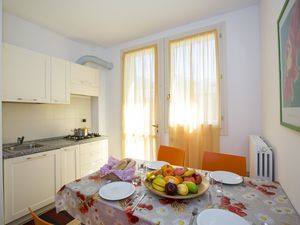 23706015-Appartement-4-Porlezza-300x225-4