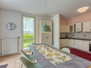 23706040-Appartement-6-Porlezza-300x225-3