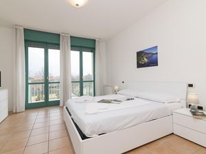 23706050-Appartement-4-Porlezza-300x225-3