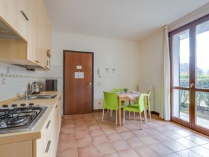 23706062-Appartement-4-Porlezza-300x225-2