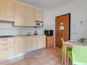 23706062-Appartement-4-Porlezza-300x225-3