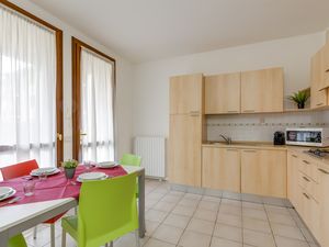 23706061-Appartement-4-Porlezza-300x225-1