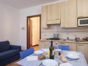 23706066-Appartement-4-Porlezza-300x225-3