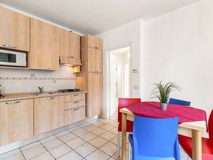 23706090-Appartement-6-Porlezza-300x225-3