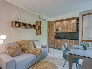 23706079-Appartement-4-Porlezza-300x225-1