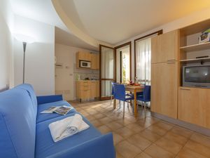 23706095-Appartement-8-Porlezza-300x225-3