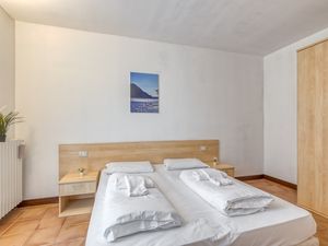 23706102-Appartement-4-Porlezza-300x225-4