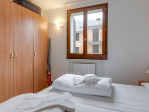 23706115-Appartement-4-Porlezza-300x225-5