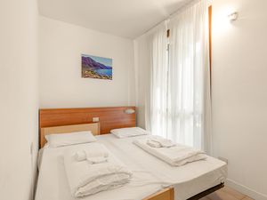 23706132-Appartement-4-Porlezza-300x225-5