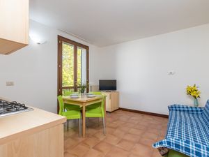 23706136-Appartement-4-Porlezza-300x225-2