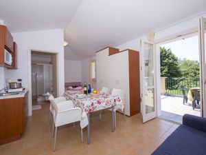 23706154-Appartement-4-Porlezza-300x225-2