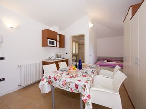 23706154-Appartement-4-Porlezza-300x225-4