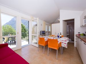 23706157-Appartement-4-Porlezza-300x225-4