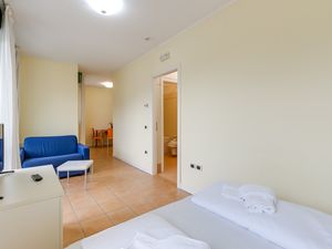 23706160-Appartement-3-Porlezza-300x225-2