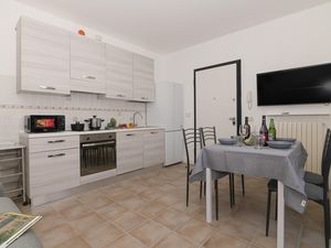 23707054-Appartement-4-Porlezza-300x225-4