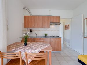 23708757-Appartement-4-Porlezza-300x225-4