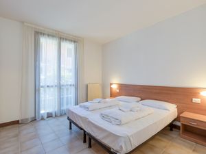 23708756-Appartement-4-Porlezza-300x225-3