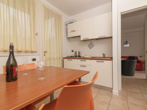 23708766-Appartement-4-Porlezza-300x225-5