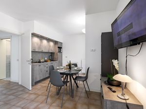 23706088-Appartement-4-Porlezza-300x225-5