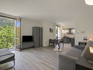 23706146-Appartement-2-Porlezza-300x225-2