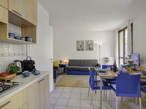 23706091-Appartement-6-Porlezza-300x225-3