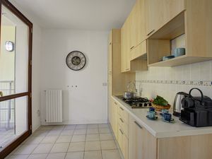 23706091-Appartement-6-Porlezza-300x225-5