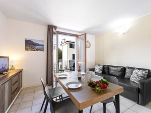 23706093-Appartement-6-Porlezza-300x225-0